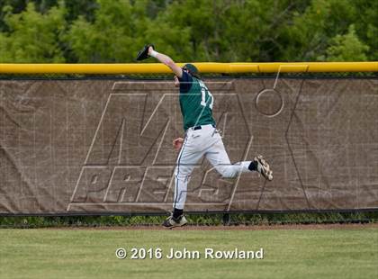 Thumbnail 2 in New Trier v. Oak Park-River Forest (IHSA 4A Sectional Final) photogallery.