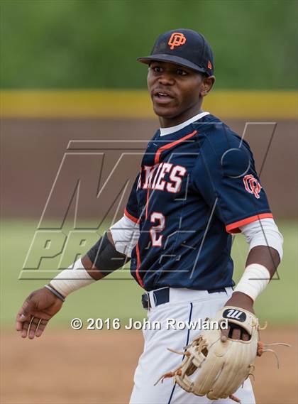 Thumbnail 2 in New Trier v. Oak Park-River Forest (IHSA 4A Sectional Final) photogallery.