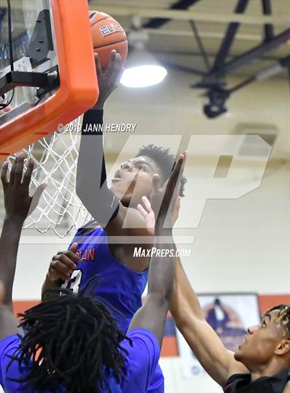 Thumbnail 1 in Bishop Gorman vs. Fairfax (Tarkanian Classic) photogallery.