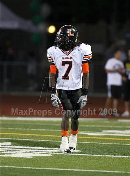 Thumbnail 3 in Lakeland vs. De La Salle  photogallery.