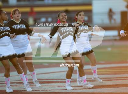 Thumbnail 2 in Chavez @ Edison photogallery.