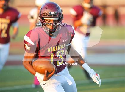 Thumbnail 2 in Chavez @ Edison photogallery.