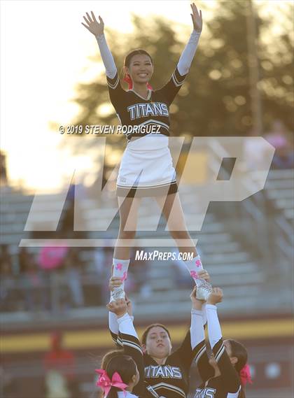 Thumbnail 2 in Chavez @ Edison photogallery.