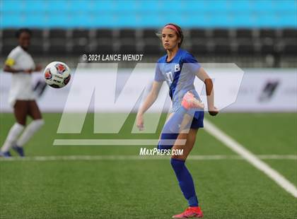 Thumbnail 2 in Broomfield vs. Rock Canyon (CHSAA 5A Championship) photogallery.