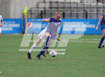Thumbnail 2 in Broomfield vs. Rock Canyon (CHSAA 5A Championship) photogallery.