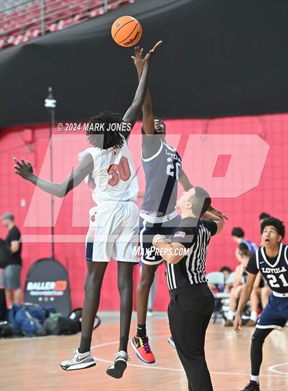 Thumbnail 1 in Sahuaro vs. Loyola (Section 7) photogallery.