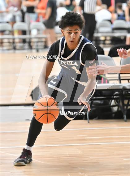 Thumbnail 2 in Sahuaro vs. Loyola (Section 7) photogallery.