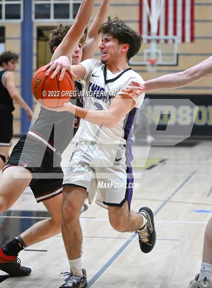Thumbnail 3 in Healdsburg vs Roseland University Prep photogallery.