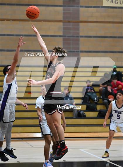 Thumbnail 3 in Healdsburg vs Roseland University Prep photogallery.