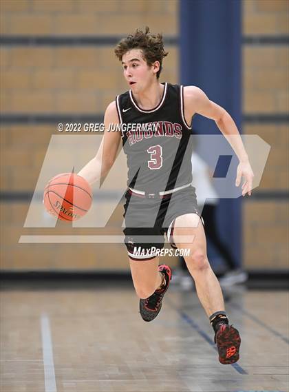 Thumbnail 3 in Healdsburg vs Roseland University Prep photogallery.