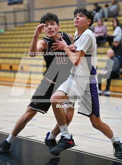 Thumbnail 3 in Healdsburg vs Roseland University Prep photogallery.