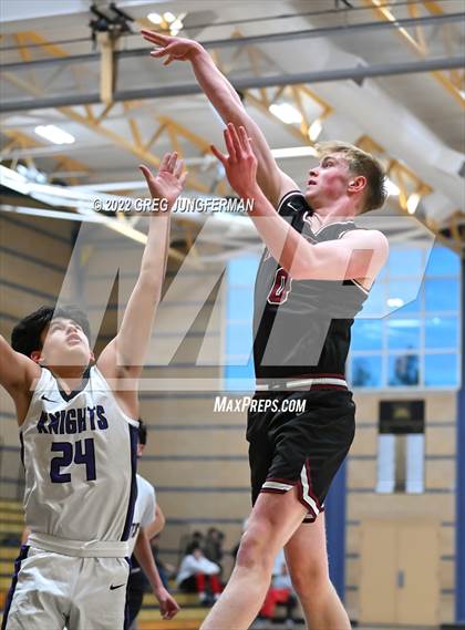 Thumbnail 1 in Healdsburg vs Roseland University Prep photogallery.