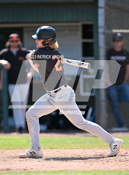 Thumbnail 3 in Monroe @ Lincoln (WIAA 3A Round 2) photogallery.