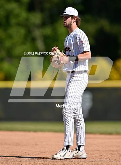 Thumbnail 1 in Monroe @ Lincoln (WIAA 3A Round 2) photogallery.