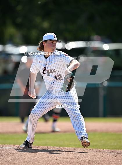 Thumbnail 1 in Monroe @ Lincoln (WIAA 3A Round 2) photogallery.