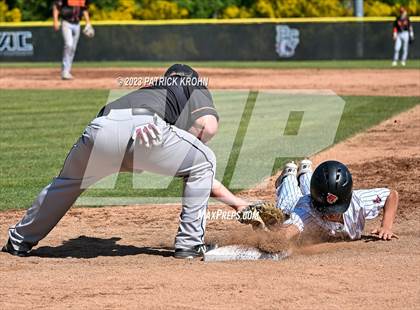 Thumbnail 3 in Monroe @ Lincoln (WIAA 3A Round 2) photogallery.