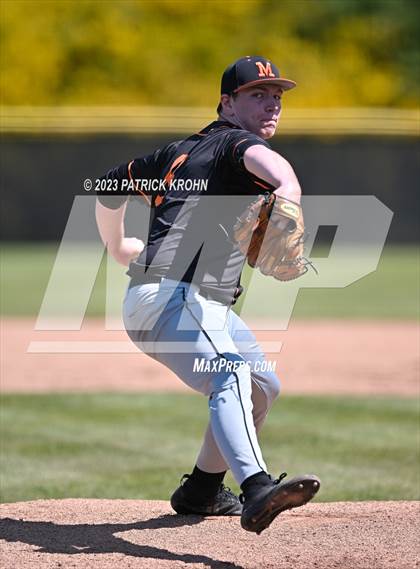 Thumbnail 2 in Monroe @ Lincoln (WIAA 3A Round 2) photogallery.
