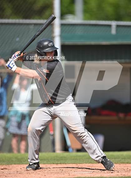 Thumbnail 2 in Monroe @ Lincoln (WIAA 3A Round 2) photogallery.