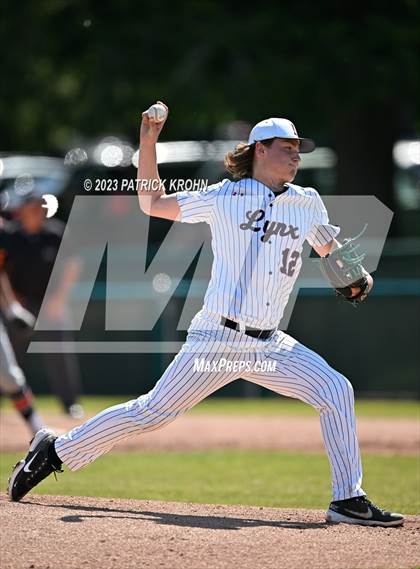 Thumbnail 2 in Monroe @ Lincoln (WIAA 3A Round 2) photogallery.