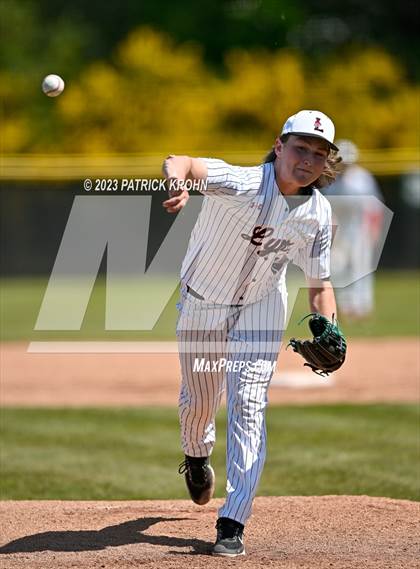 Thumbnail 3 in Monroe @ Lincoln (WIAA 3A Round 2) photogallery.