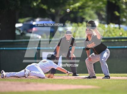 Thumbnail 3 in Monroe @ Lincoln (WIAA 3A Round 2) photogallery.