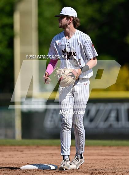 Thumbnail 3 in Monroe @ Lincoln (WIAA 3A Round 2) photogallery.