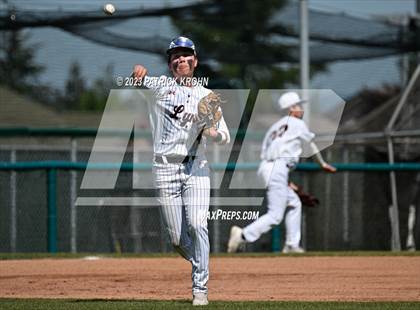 Thumbnail 3 in Monroe @ Lincoln (WIAA 3A Round 2) photogallery.