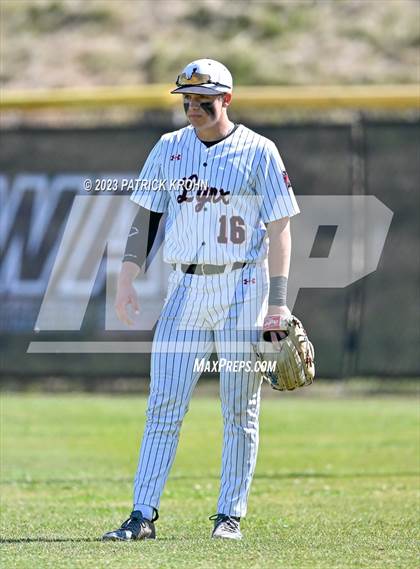 Thumbnail 1 in Monroe @ Lincoln (WIAA 3A Round 2) photogallery.