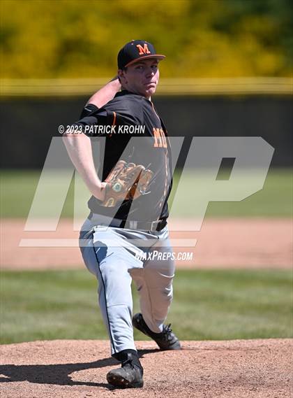 Thumbnail 1 in Monroe @ Lincoln (WIAA 3A Round 2) photogallery.