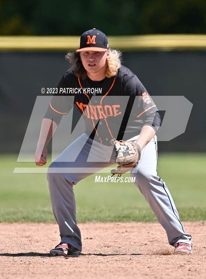 Thumbnail 2 in Monroe @ Lincoln (WIAA 3A Round 2) photogallery.