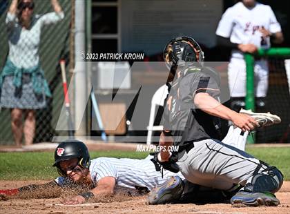 Thumbnail 2 in Monroe @ Lincoln (WIAA 3A Round 2) photogallery.
