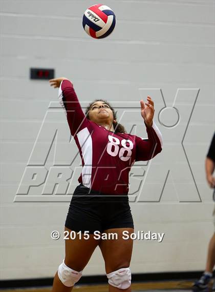 Thumbnail 1 in Truman @ Winnetonka photogallery.