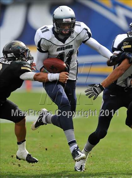 Thumbnail 3 in Madison vs Valley Center (CIF SDS D4 Final) photogallery.