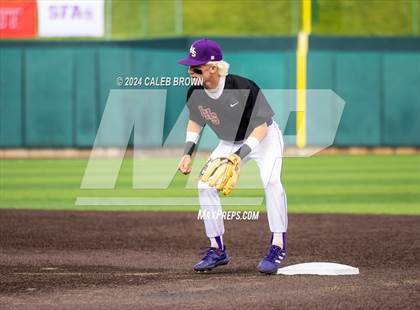 Thumbnail 2 in Lehi vs. Corner Canyon (UHSAA 6A Final) photogallery.