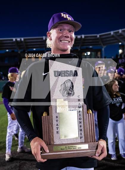 Thumbnail 3 in Lehi vs. Corner Canyon (UHSAA 6A Final) photogallery.