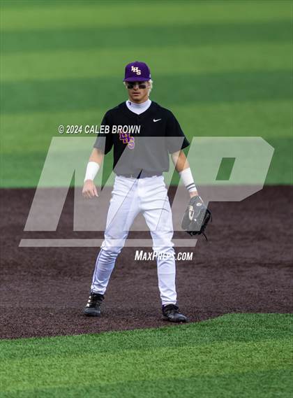 Thumbnail 3 in Lehi vs. Corner Canyon (UHSAA 6A Final) photogallery.