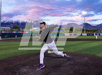 Thumbnail 3 in Lehi vs. Corner Canyon (UHSAA 6A Final) photogallery.