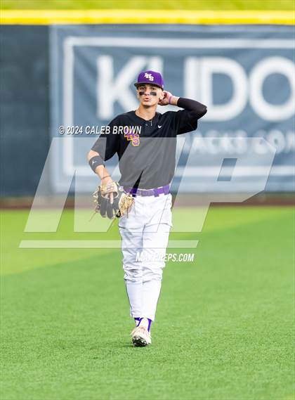 Thumbnail 2 in Lehi vs. Corner Canyon (UHSAA 6A Final) photogallery.