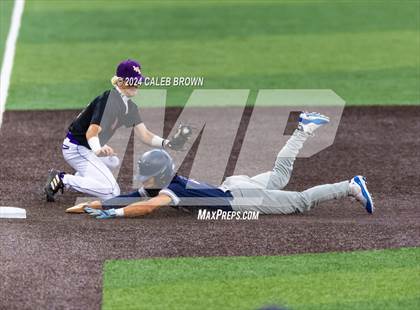 Thumbnail 3 in Lehi vs. Corner Canyon (UHSAA 6A Final) photogallery.