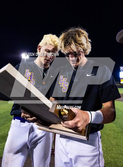 Thumbnail 2 in Lehi vs. Corner Canyon (UHSAA 6A Final) photogallery.