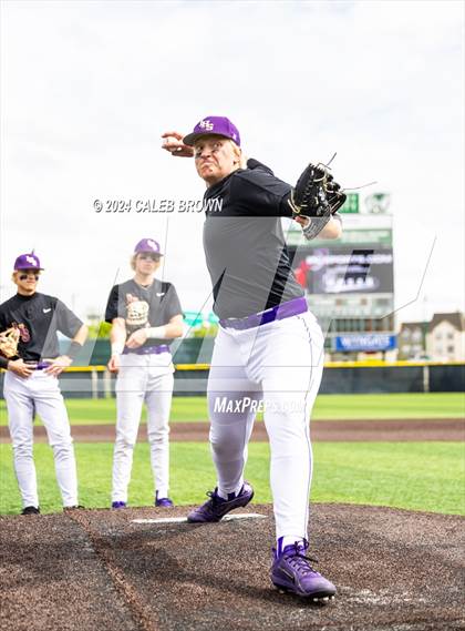 Thumbnail 2 in Lehi vs. Corner Canyon (UHSAA 6A Final) photogallery.