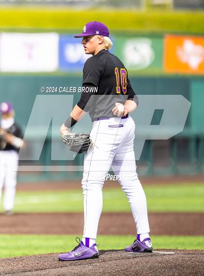 Thumbnail 2 in Lehi vs. Corner Canyon (UHSAA 6A Final) photogallery.