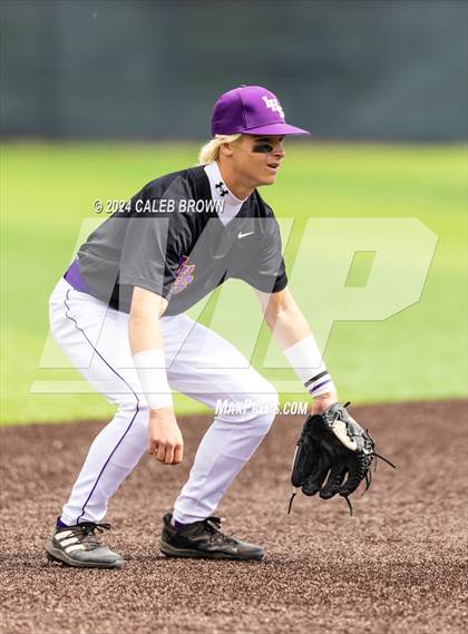 Thumbnail 1 in Lehi vs. Corner Canyon (UHSAA 6A Final) photogallery.