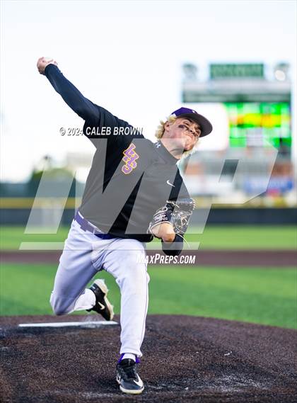 Thumbnail 3 in Lehi vs. Corner Canyon (UHSAA 6A Final) photogallery.