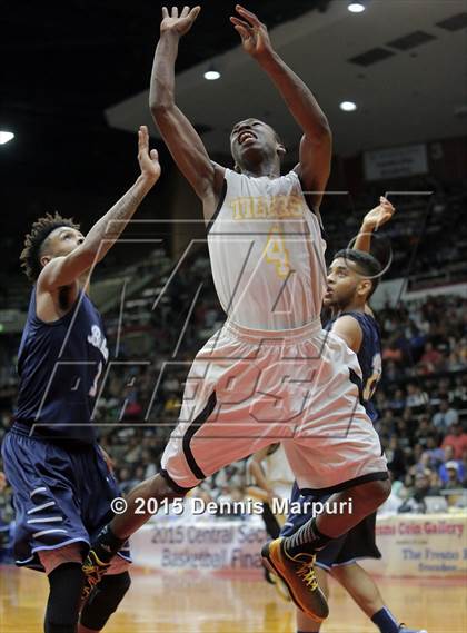 Thumbnail 3 in Bullard vs. Edison (CIF CS D1 Final) photogallery.