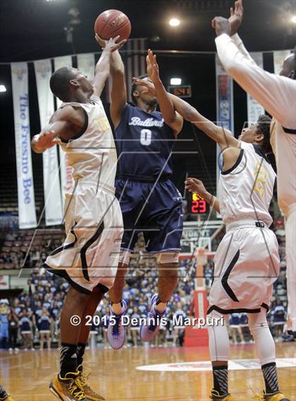 Thumbnail 2 in Bullard vs. Edison (CIF CS D1 Final) photogallery.