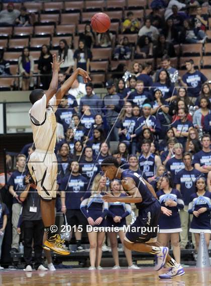 Thumbnail 1 in Bullard vs. Edison (CIF CS D1 Final) photogallery.