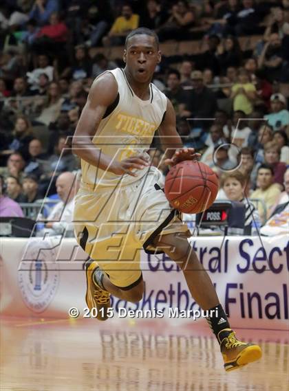 Thumbnail 2 in Bullard vs. Edison (CIF CS D1 Final) photogallery.