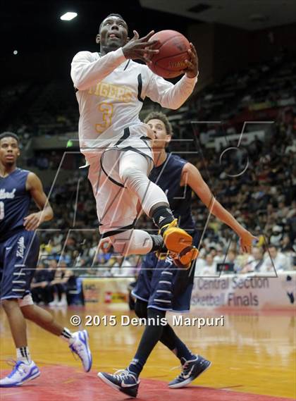 Thumbnail 1 in Bullard vs. Edison (CIF CS D1 Final) photogallery.