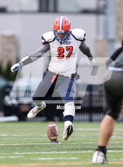 Thumbnail 2 in Warsaw/Letchworth vs. Attica (Section 5 Class C Final) photogallery.